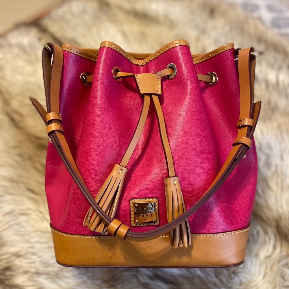 Dooney & Bourke bucket